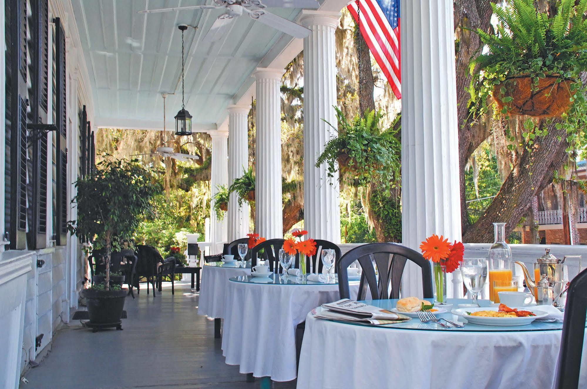 Rhett House Bed & Breakfast Beaufort Restaurant bilde